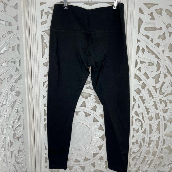 Lysse Black Center Seam Ponte Legging - Picture 2 of 7